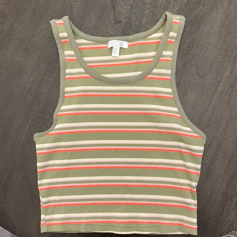 only tried on, never worn, no stains, great condition, multicolor
